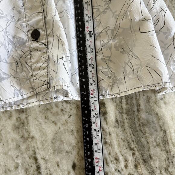 Maggie Barnes Textured Button Shirt Plus 20W Roll Tab Resortwear Tropical Vaca - Picture 6 of 7